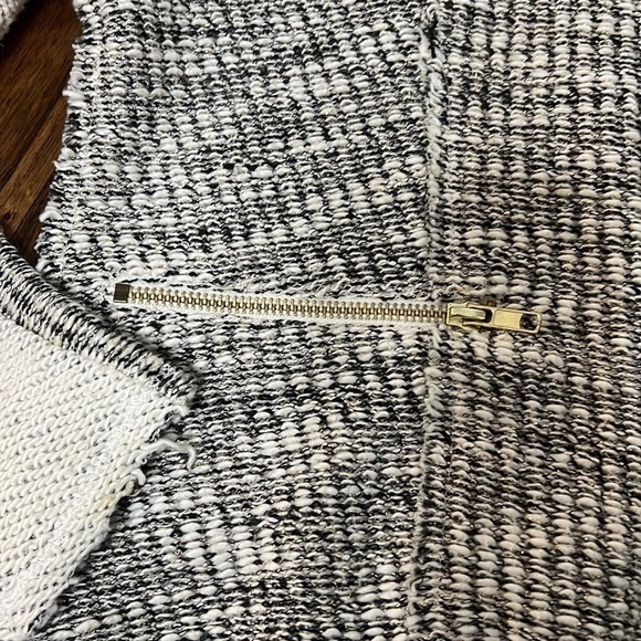 Anthropologie Cartonnier Sweater Glimmered Metallic Tweed Knit snap closure Med - Picture 9 of 13
